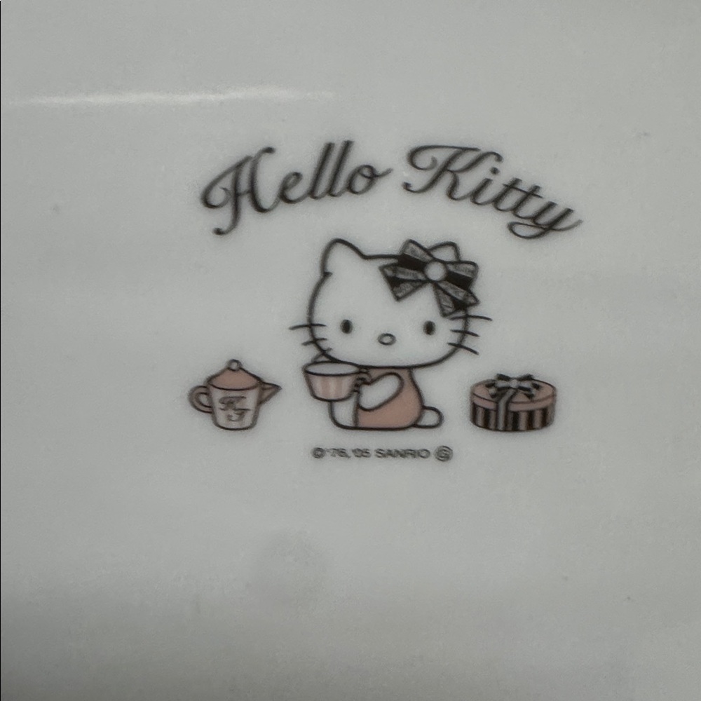 Hello Kitty Ceramic Plate/Catch All with Pink and Black Accents - Picture 2 of 6